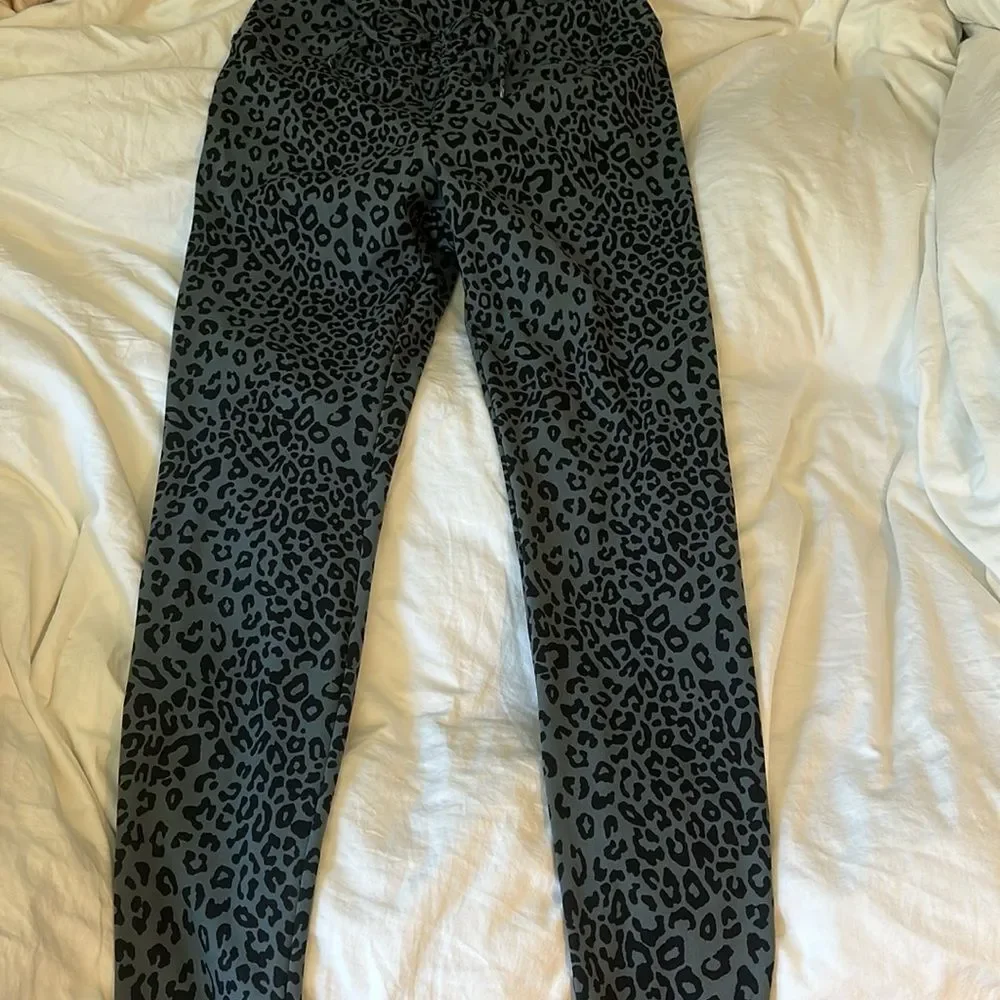 NWT PINK ACTIVE